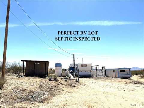 6112 W Gladys Drive, Golden Valley, AZ 86413