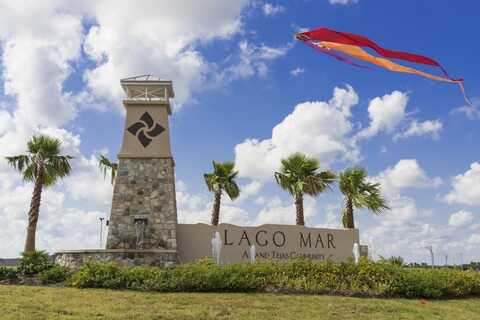 13237 Golden Isle Dr, Texas City, TX 77568