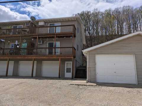 100 N 2nd Street, Lansing, IA 52151