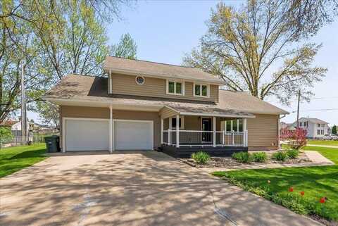 570 Martin Road, Waterloo, IA 50701