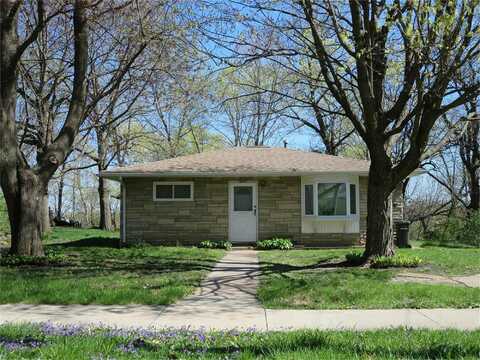 1404 Rainbow Drive, Waterloo, IA 50701