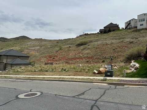 755 S PARKWAY, North Salt Lake, UT 84054