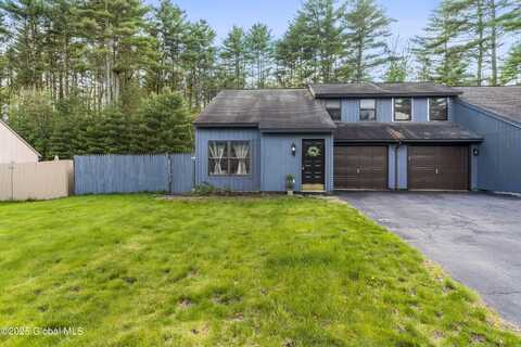 4 Queen Ann Court, Queensbury, NY 12804