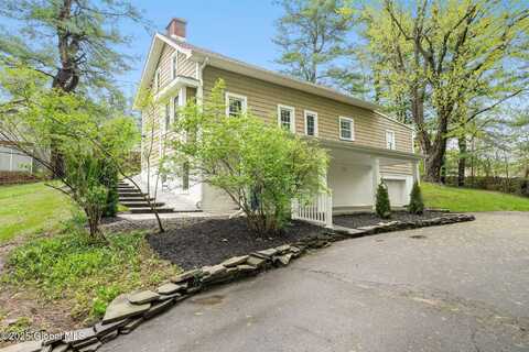 305 McCormack Road, Albany, NY 12208