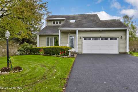 9 Morgan Way, Colonie, NY 12110