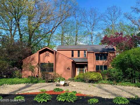 14 Longwood Drive, Saratoga Springs, NY 12866