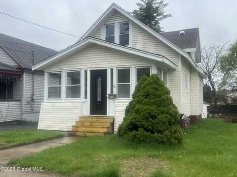 1732 Avenue H, Schenectady, NY 12304