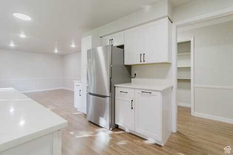 2220 E MURRAY HOLLADAY, Holladay, UT 84117