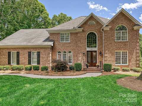 4701 Pineland Place, Charlotte, NC 28277