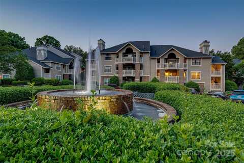 5009 Sharon Road, Charlotte, NC 28210
