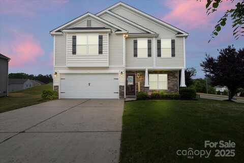 2739 Golden Rose Lane, Charlotte, NC 28216