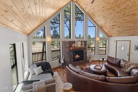 2802 Zane Grey Boulevard, Overgaard, AZ 85933
