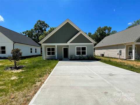 4903 Victoria Avenue, Charlotte, NC 28269