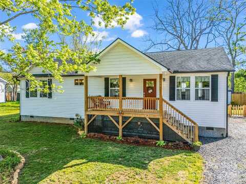 566 Blue Ridge Road, Black Mountain, NC 28711