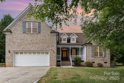14807 Middlesborough Drive, Matthews, NC 28104