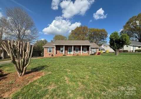 3660 9th Street Drive NE, Hickory, NC 28601