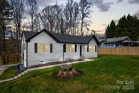 192 Duckworth Avenue, Brevard, NC 28712