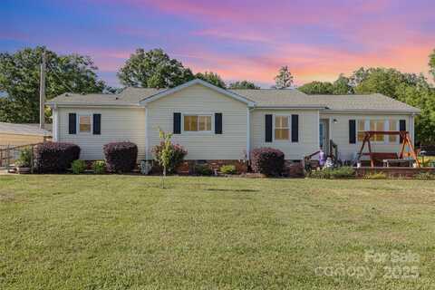 106 Rainbow Street SW, Concord, NC 28025
