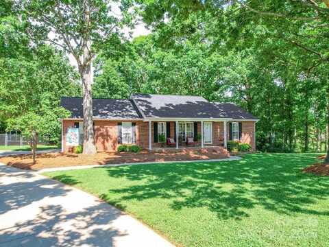 135 Henry Putnam Drive, Cherryville, NC 28021