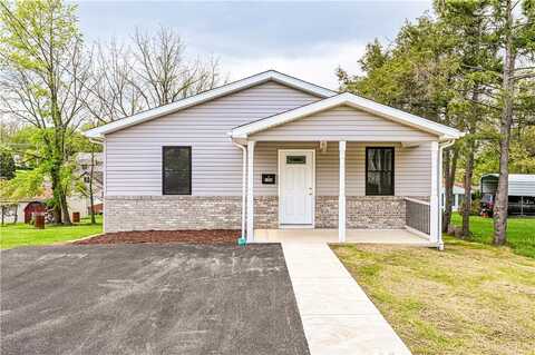 126 Froggy Way, Derry, PA 15661