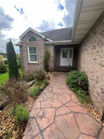 200 Holyoke Rd, Centertown, PA 16001