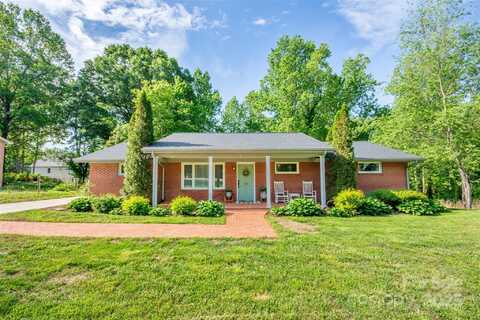 539 30th Avenue NW, Hickory, NC 28601
