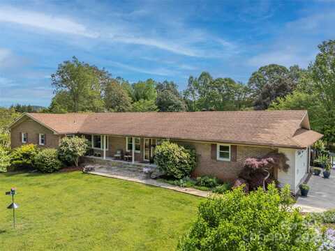 301 Spring Valley Road, Inman, SC 29349