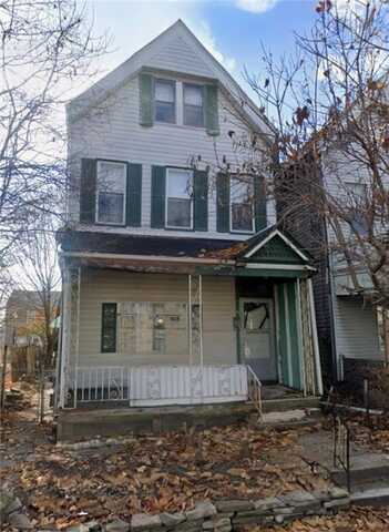 34 Mayflower St, Larimer, PA 15206
