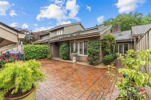 5306 Sandtrap Lane, Charlotte, NC 28226