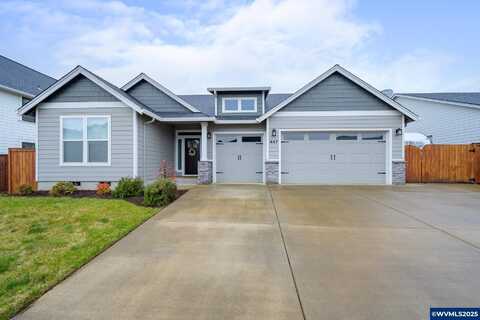 447 NW Crater Lake Dr, Dallas, OR 97338