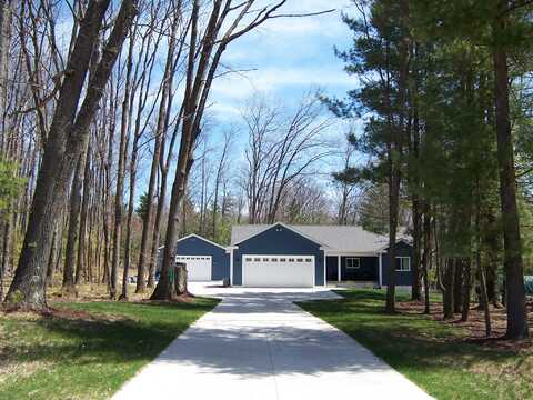 11889 Majestic Hills Court, Roscommon, MI 48653