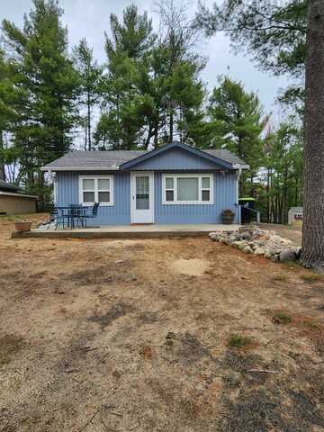10423 Washington, Saint Helen, MI 48656