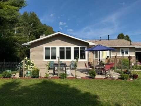 8888 Inverness Road, Cheboygan, MI 49721