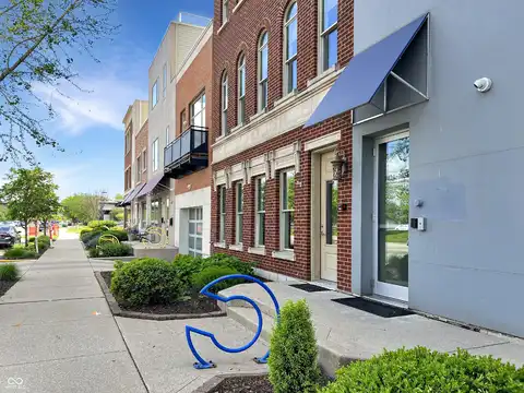 1026 Jackson Street, Columbus, IN 47201