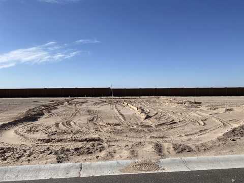 12689 W 51 PL, Yuma, AZ 85367
