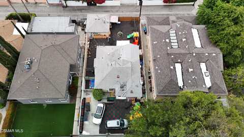 13624 Burbank Boulevard, Sherman Oaks, CA 91401