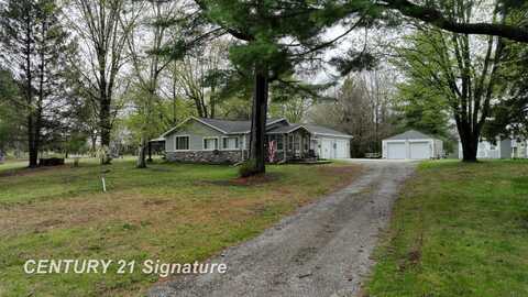 420 W spruce, Saint Charles, MI 48655