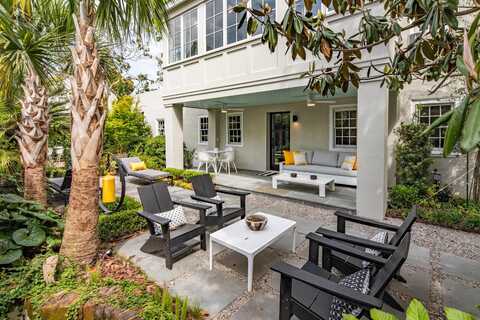 21 1/2 Pitt Street, Charleston, SC 29401