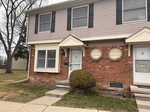 19937 Great Oaks Cir. N, Clinton Township, MI 48036