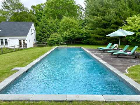 5 North Street, Roxbury, CT 06783