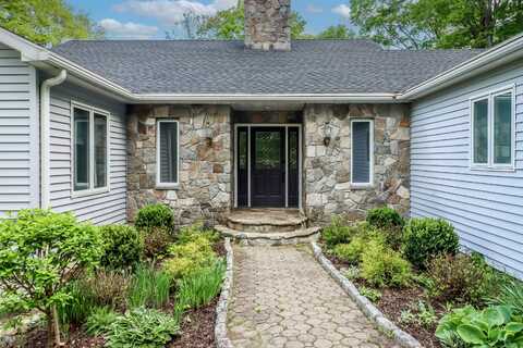 73A Long Meadow Hill Road, Brookfield, CT 06804