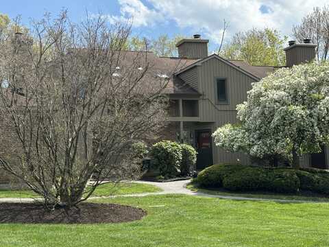 26 Far View Commons, Southbury, CT 06488