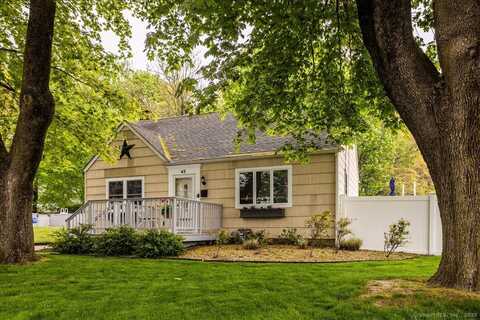 42 Corona Drive, Milford, CT 06460