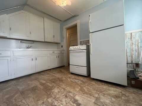 12 Prescott, Springfield, MA 01108