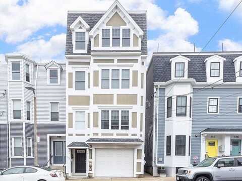 172 W 7th St, Boston, MA 02127
