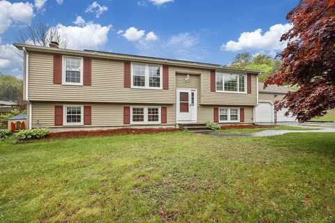 17 Reilly Ave, Blackstone, MA 01504