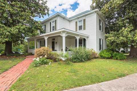 400 W Carolina Avenue, Crewe, VA 23930