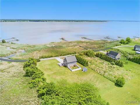 757 Fort Lowry Lane, Dunnsville, VA 22454