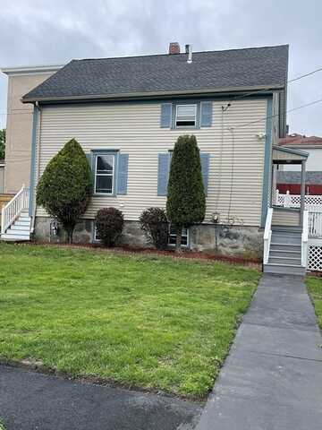 24 Montaup St, Fall River, MA 02724