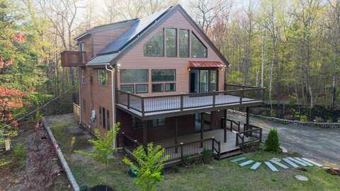 12 Haynes Hill Rd, Wales, MA 01081